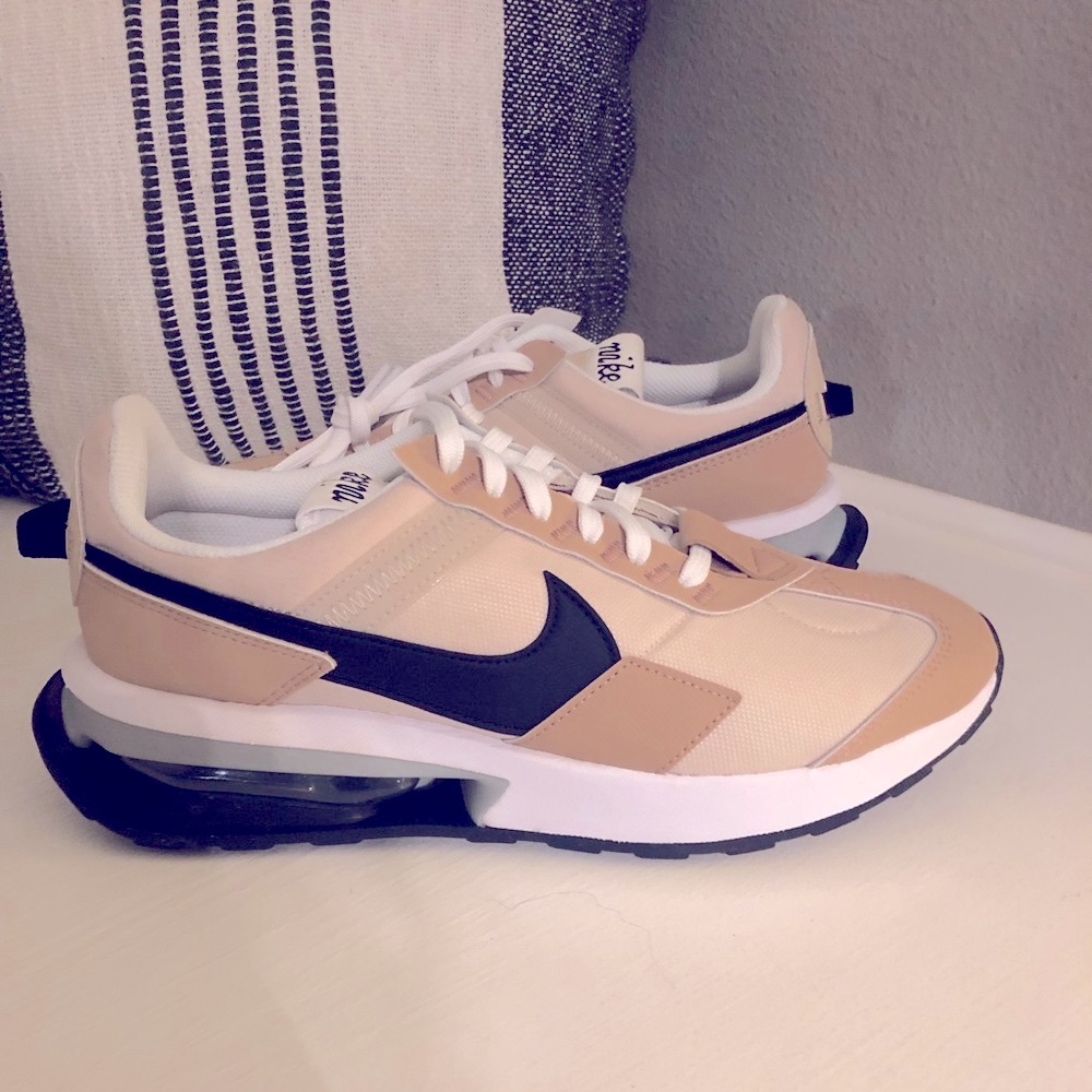 NIKE AIR MAX PRE DAY, BEIGE/OATMEAL/BLACK